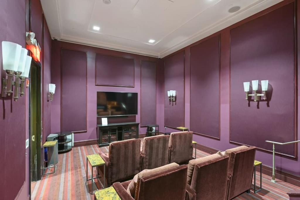 Upscale Comfort Next To Metro And Dining Arlington Zewnętrze zdjęcie